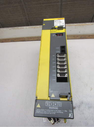 Gebrauchte Fanuc A06B-6111-H011#H550 Alpha I Spindeleinheit Typ SPM-11i
